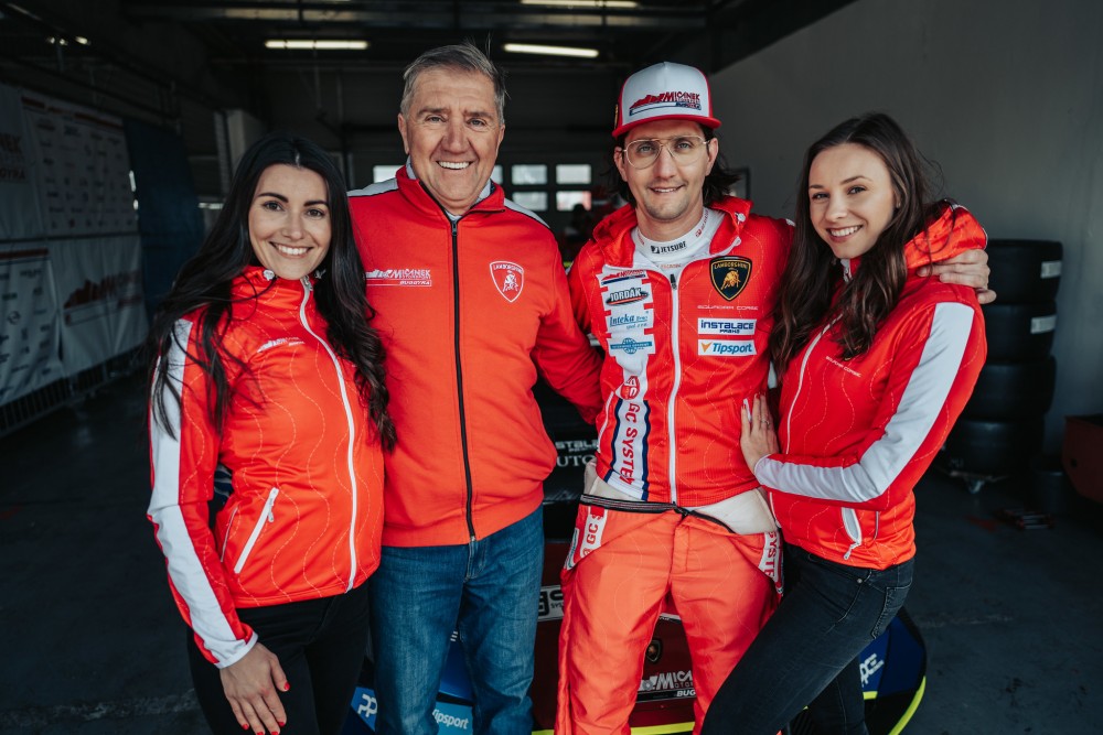 VIDEO: Double victory - Jiří Mičánek dominated at Brno Dragon, winning every race