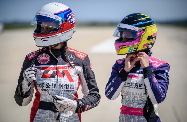 Video: 15-year-old twins girls going 300 kph at Brno airport!