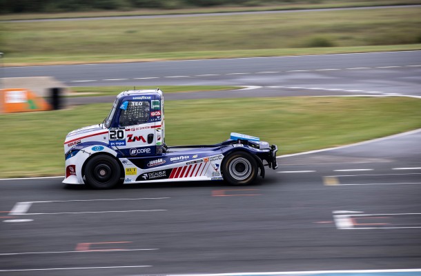 11 truck races for young guns