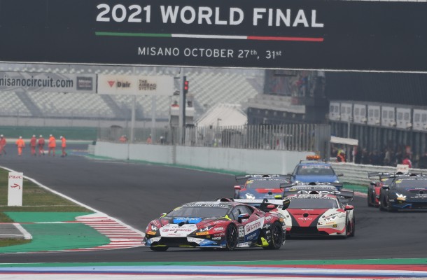 Světové finále Lamborghini Super Trofeo: Formánek se Zárubou sahali navzdory smůle po podiu