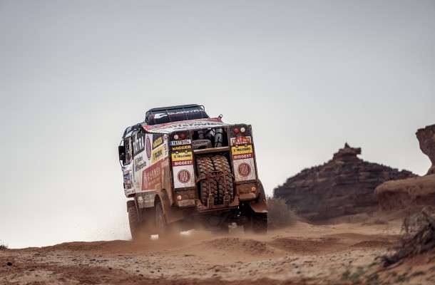 Despite bad weather conditions, Valtr took the lead in the truck category!